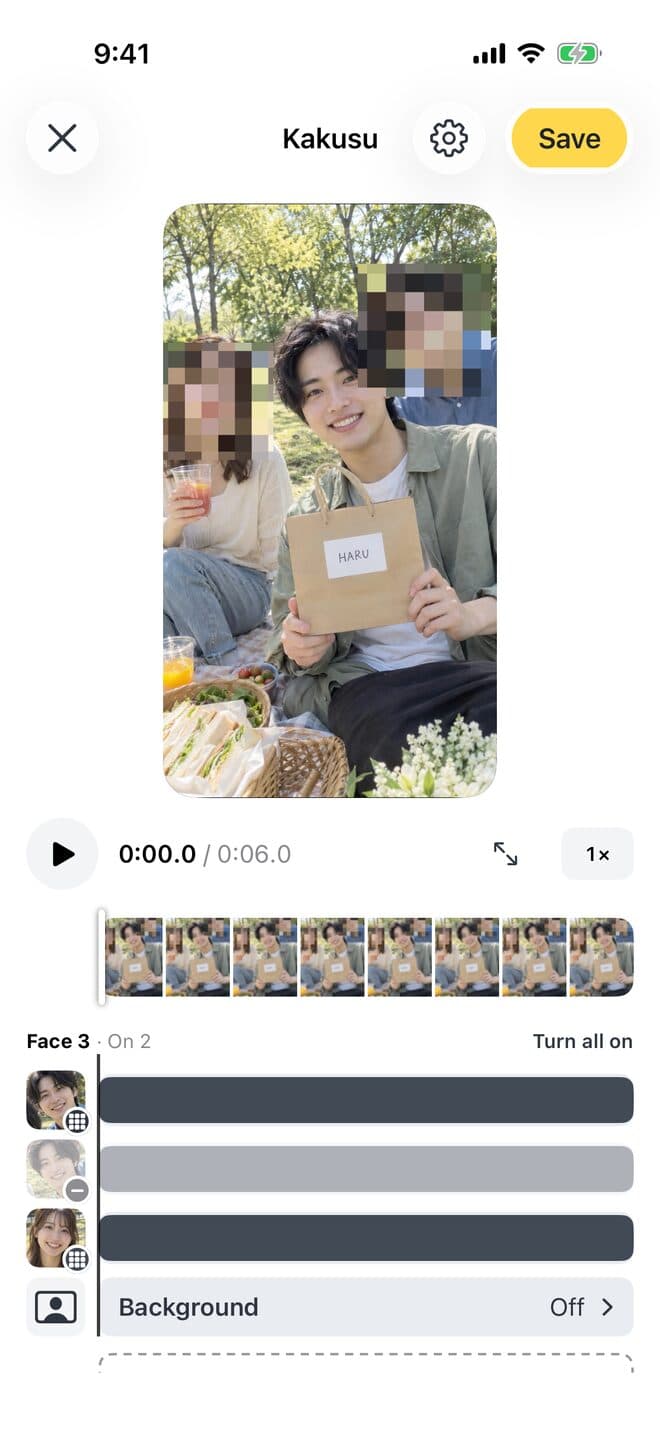 The editor: the person in the middle is visible while the other two faces stay hidden